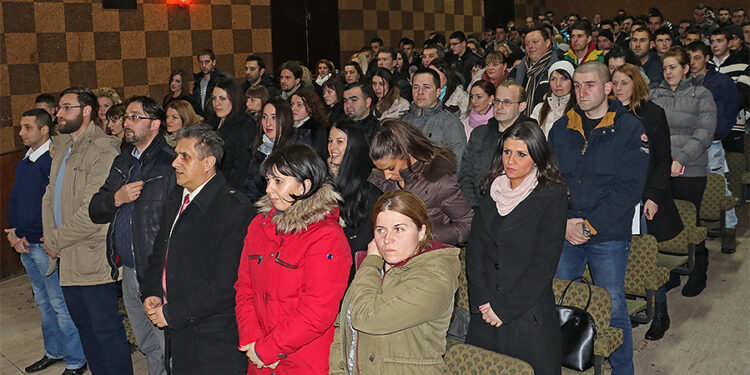 FORUM POLITIČKIH STRANAKA I SINDIKATA: KAKO POKRENUTI MLADE?