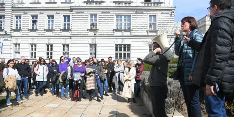 Naučnici protestvovali i najavili naredne skupove do ispunjenja zahteva