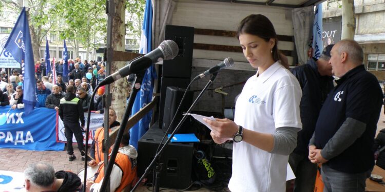 MLADI SSSS JEDINI DALI PREDLOGE ZA SPREČAVANJE ODLIVA MOZGOVA