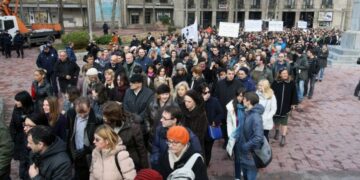 Naučnici protestvovali ispred Filozofskog fakulteta u Beogradu