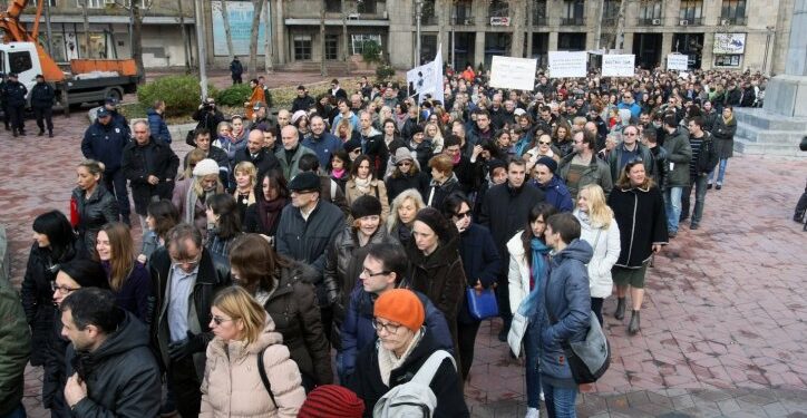 Naučnici protestvovali ispred Filozofskog fakulteta u Beogradu