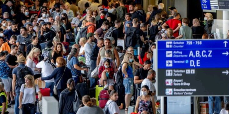 Zbog štrajkova širom Evrope letovi bez reda letenja