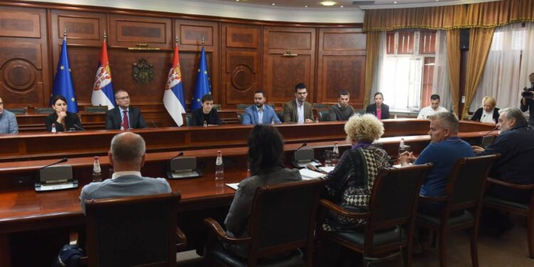 Brnabić sa sindikatima u kulturi: Cilj – poboljšanje uslova rada radnika u kulturi