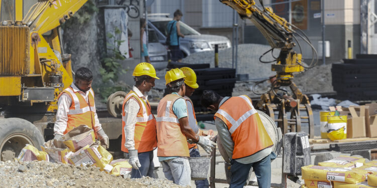 U prošloj godini izdato 50.397 radnih dozvola stranim radnicima