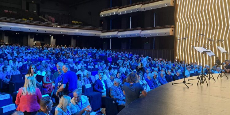 Čestitke Mihajloviću i od inostranih kolega