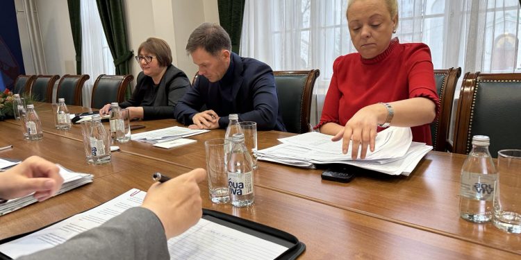 ODRŽAN SASTANAK SA MINISTROM FINANSIJA SINIŠOM MALIM