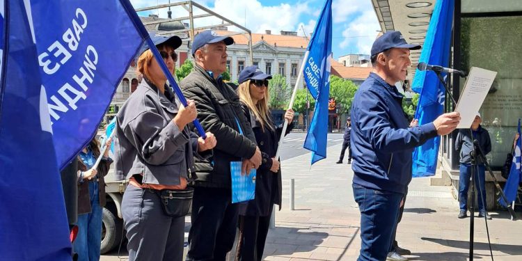 Bobić: Borimo se za siguran rad, poštovanje i normalan život