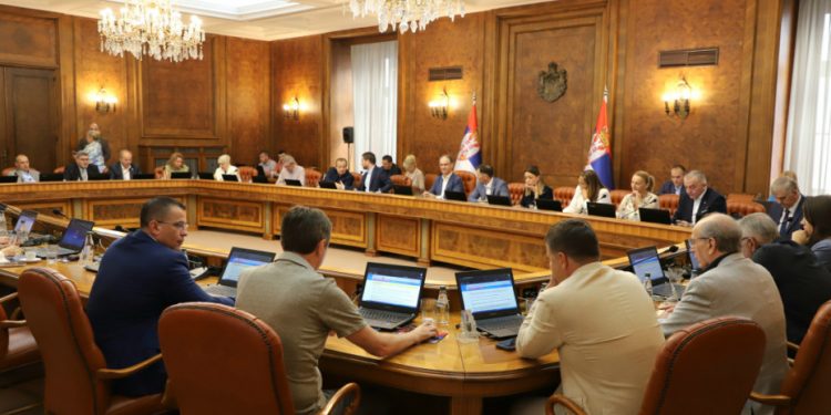 Vlada Srbije usvojila odluku: Minimalac za 2027. godinu 70.470 dinara, povećanje od 9,2 odsto